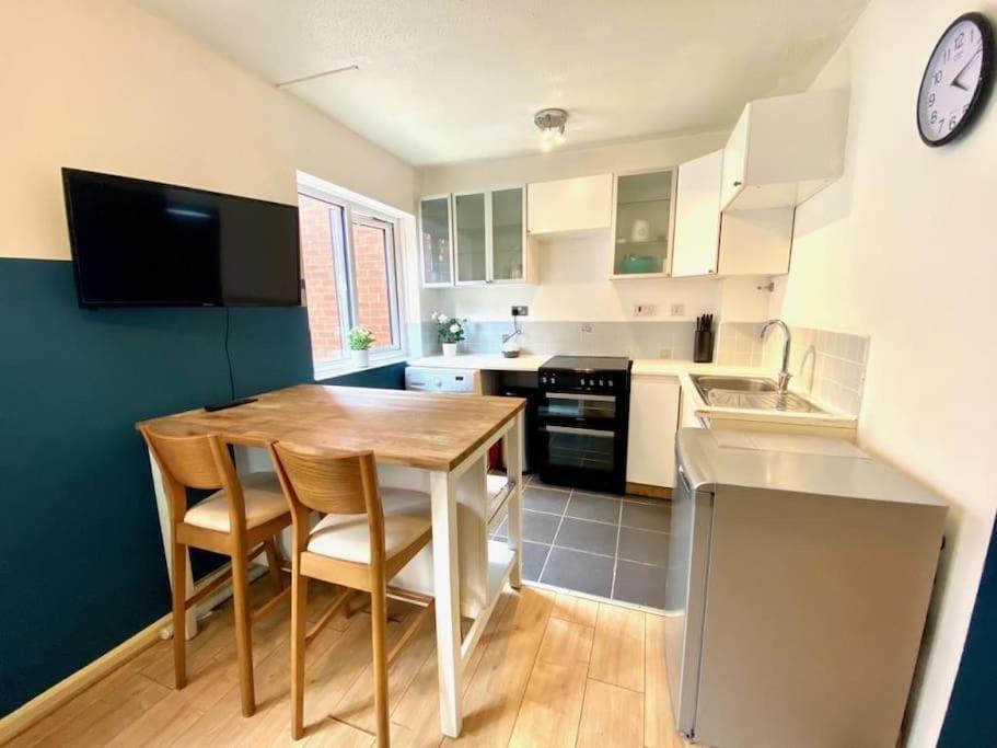 Appartamento Lovely Apt In City Centre Leeds Leeds  Esterno foto