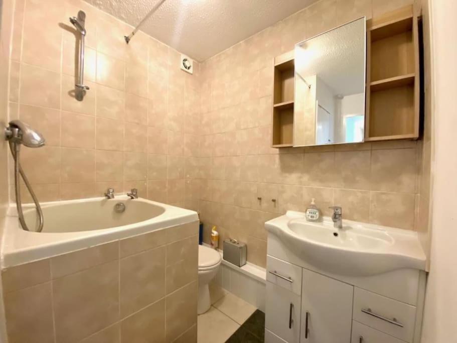 Appartamento Lovely Apt In City Centre Leeds Leeds  Esterno foto